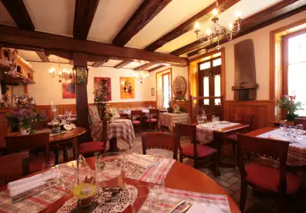 Restaurant La Pressoir de Bacchus innen, Blienschwiller“